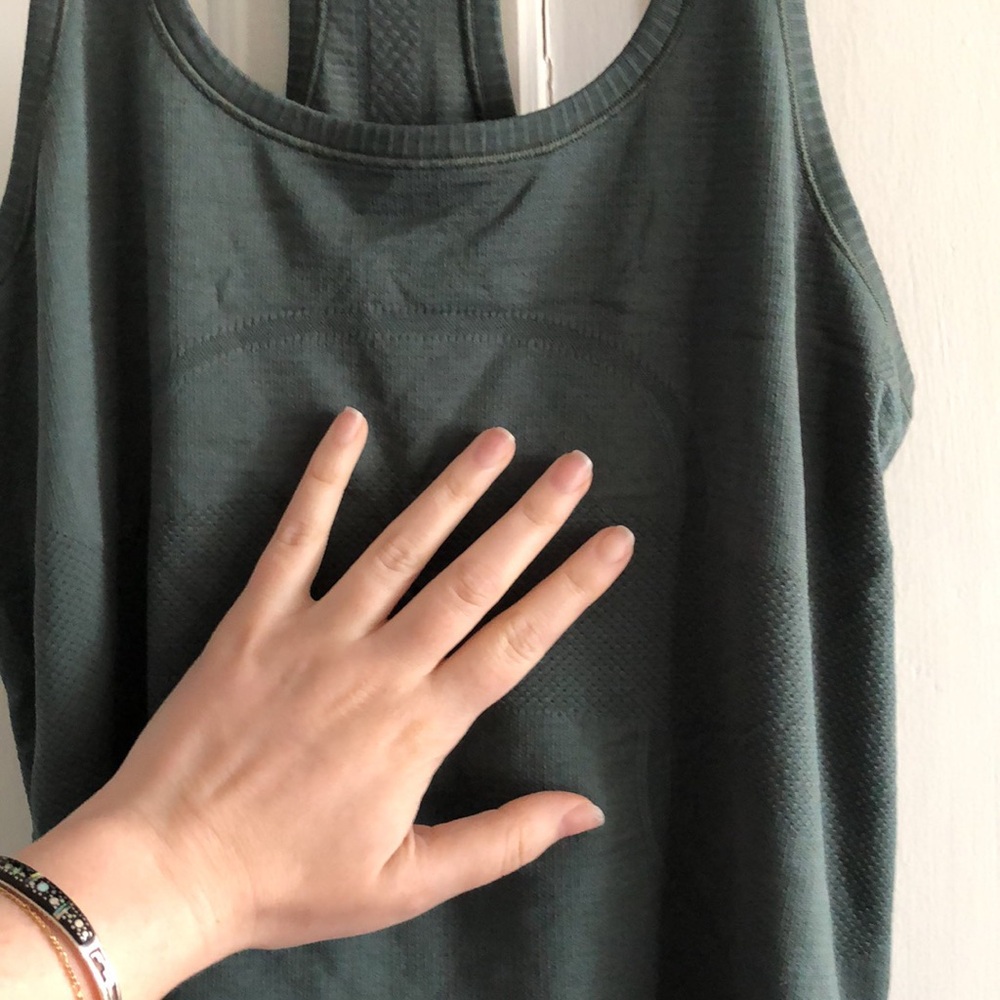 lululemon top - Picture 4 of 5